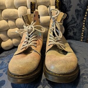 Dr Martens 1460 Pascal Women’s Rainbow Holographic Lace Up Boots Size 5/EU 36